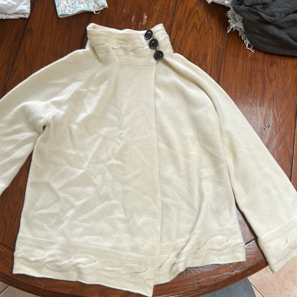 Elizabeth McKay Crème Cashmere Sweater